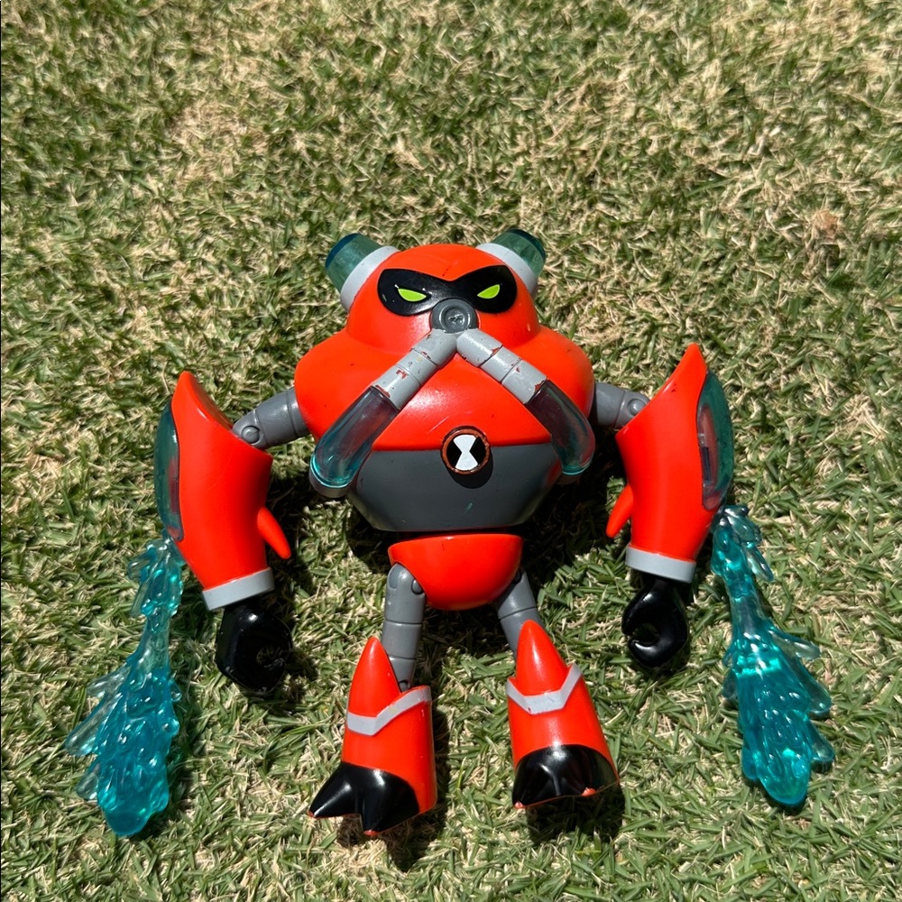 Ben 10 Overflow with Water Blasts Action Figure